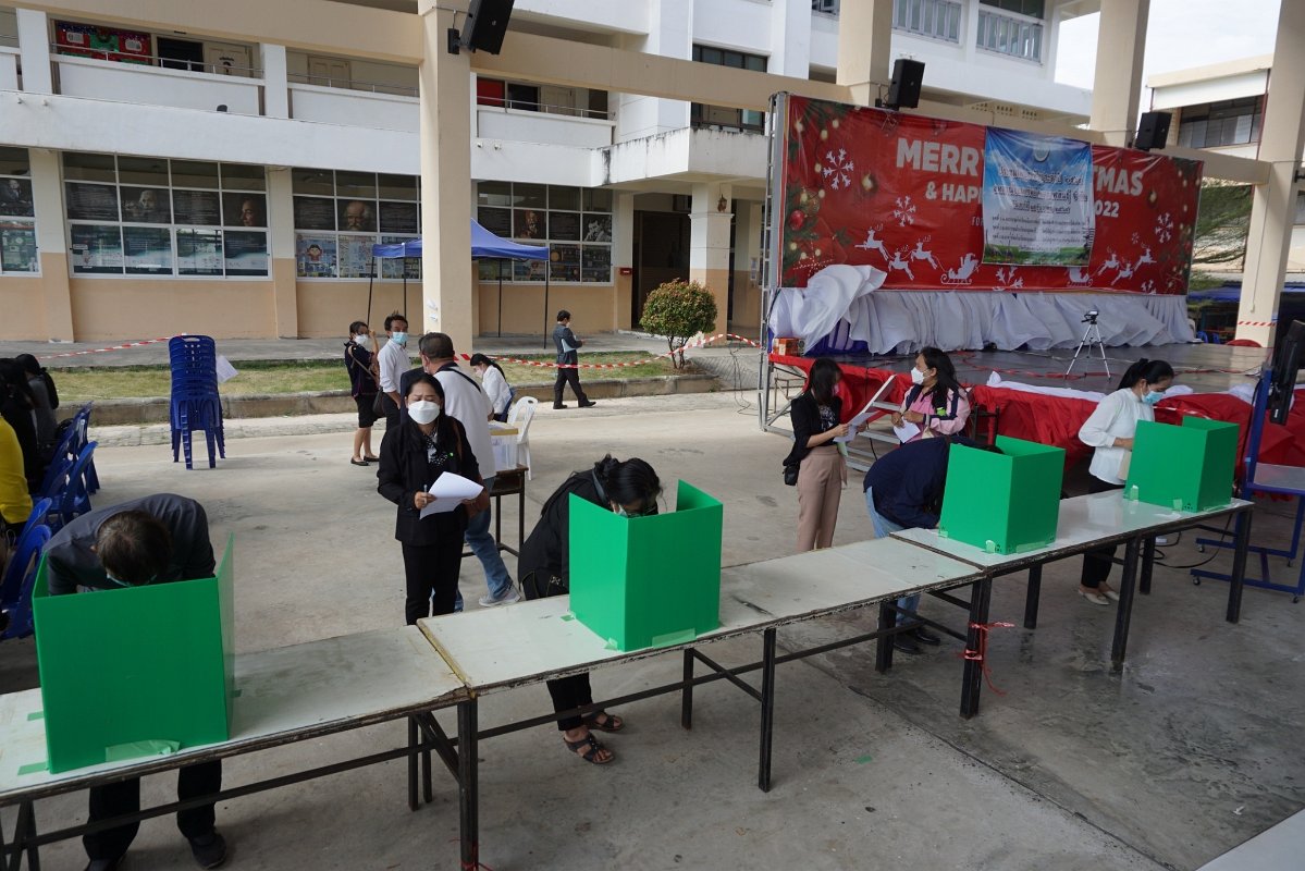 38d9eff2-de0c-4ae3-b0e1-0c6ab5e69b37